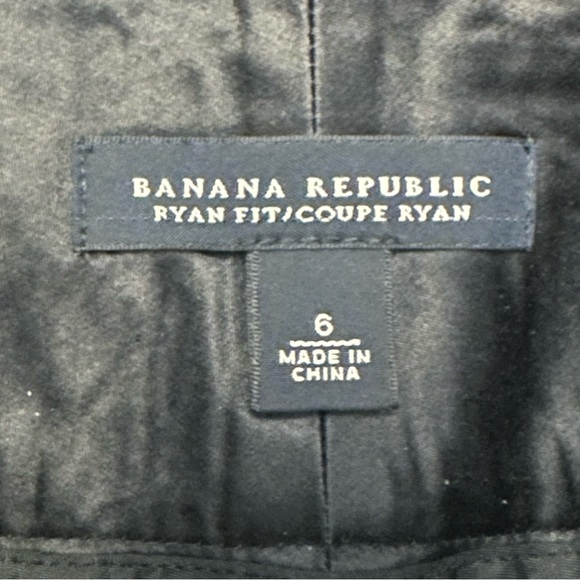 Banana republic satin silk blend kick crop trouser pant. Size 6 - Picture 11 of 11